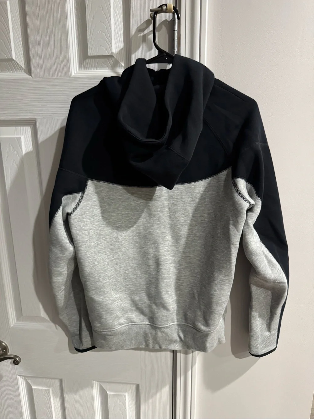Nike Sportswear Tech Fleece Windrunner Full-Zip Hoodie Dark Grey Heather - Picture 2 of 5